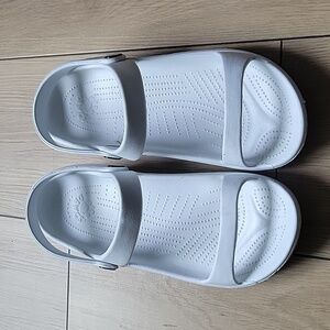 Dawgs Women's 3-Strap Sandals White Size 9